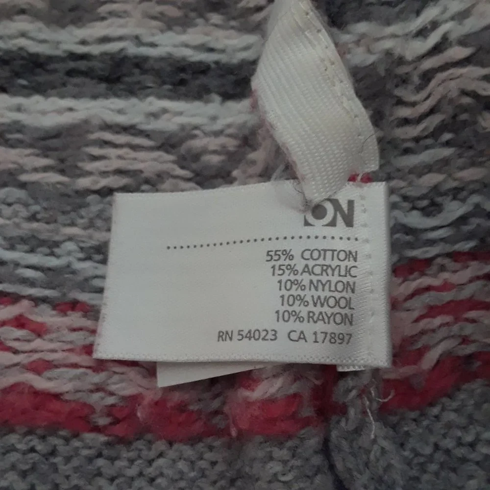 ❤️ Old Navy Winter Themed Striped Sweater 2/$15